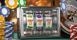 Người chơi trải nghiệm slot nổ hũ link fun88 trên điện thoại di động thoải mái
